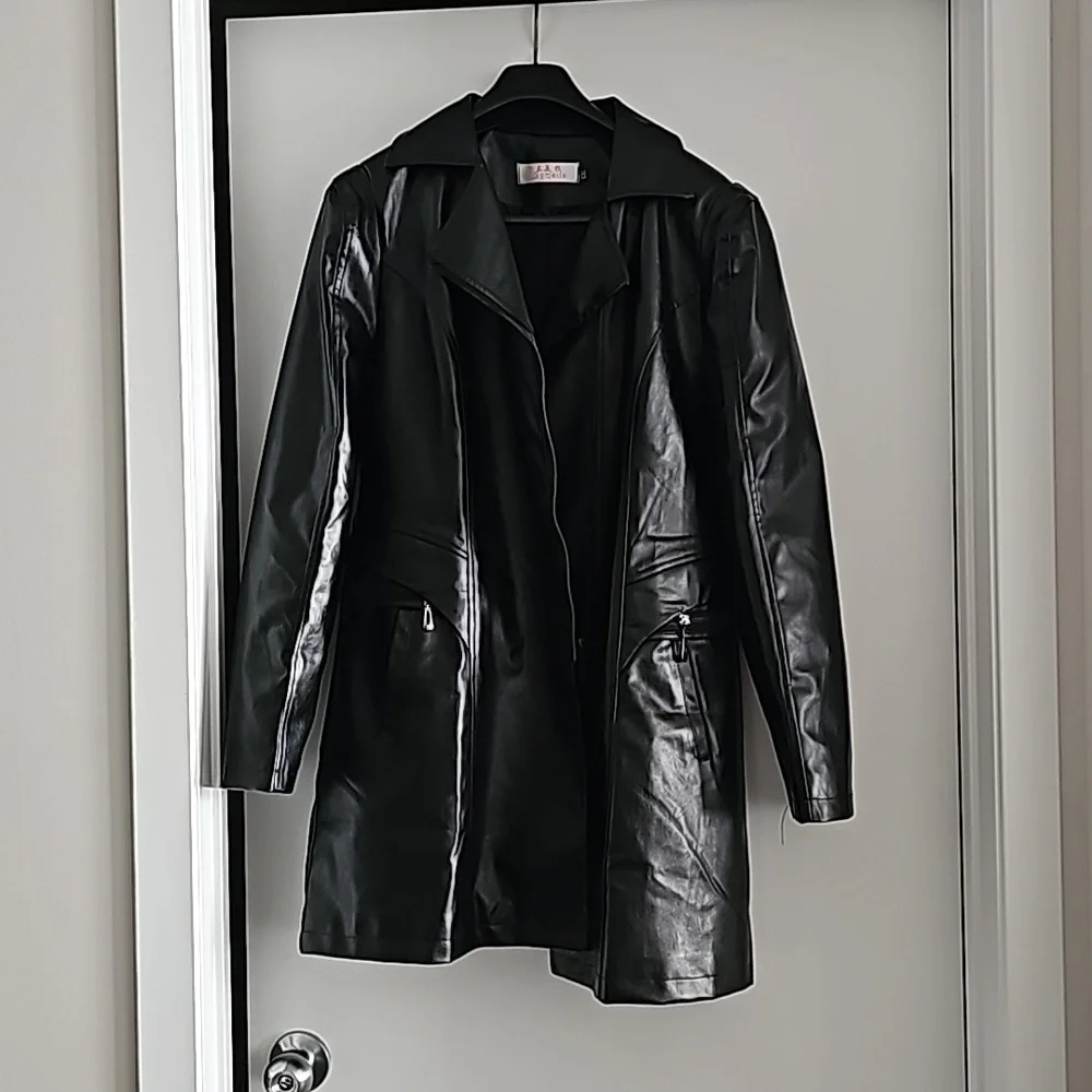 Black Leather Fall/Spring/Summer Jacket - Picture 1 of 3